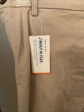 Old Navy Ultimate Slim Beige/Tan Chinos